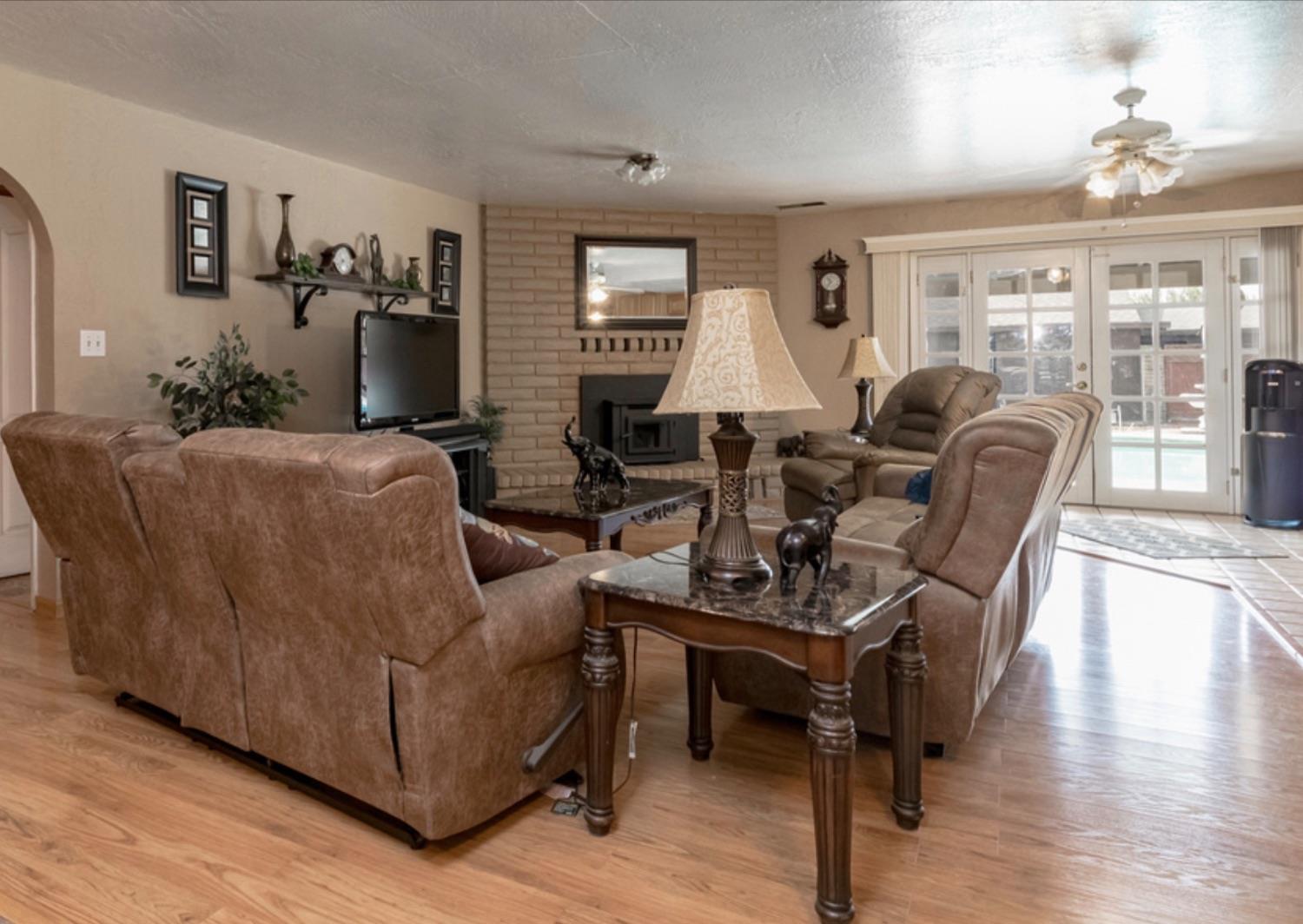 6066 East Grayson Road Hughson, CA 95326 - Photo 11 of 34