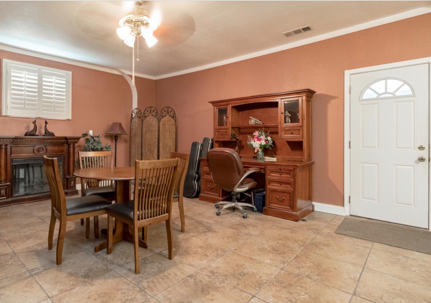 6066 East Grayson Road Hughson, CA 95326 - Photo 15 of 34