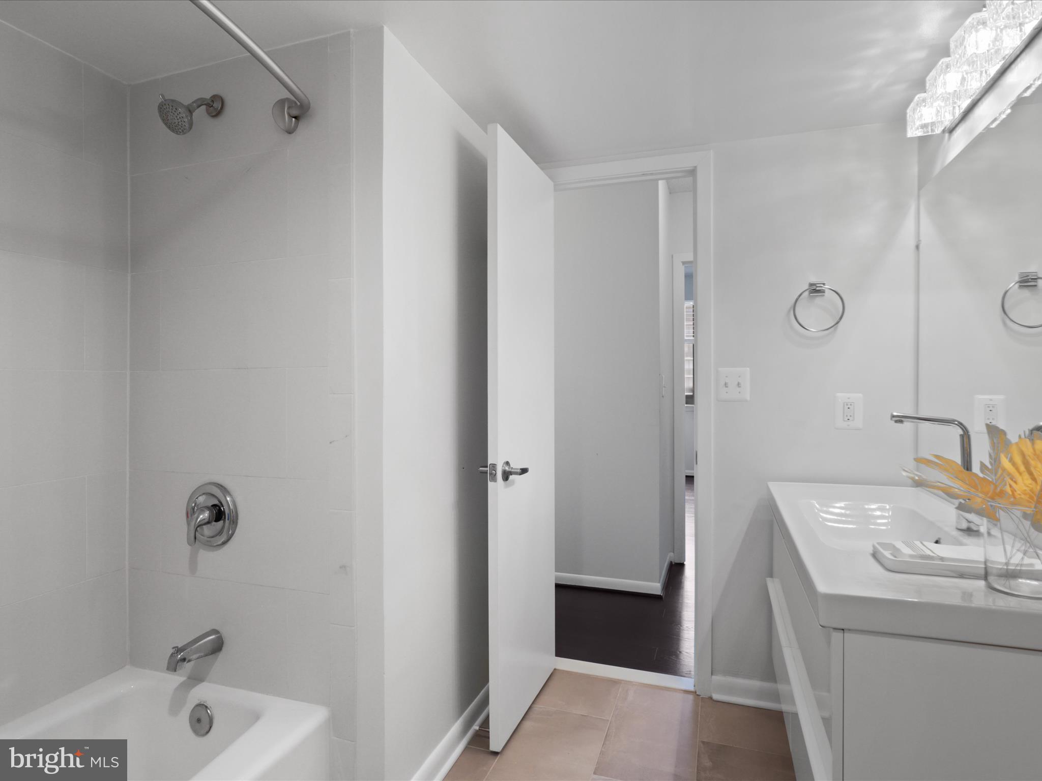 5505 Seminary Road, Unit 1904 Falls Church, VA 22041 - Photo 13 of 34 Gallery Image 13
