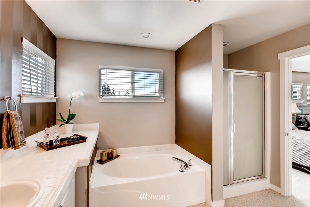 5915 Northeast 4th Place Renton, WA 98059 - Photo 16 of 25