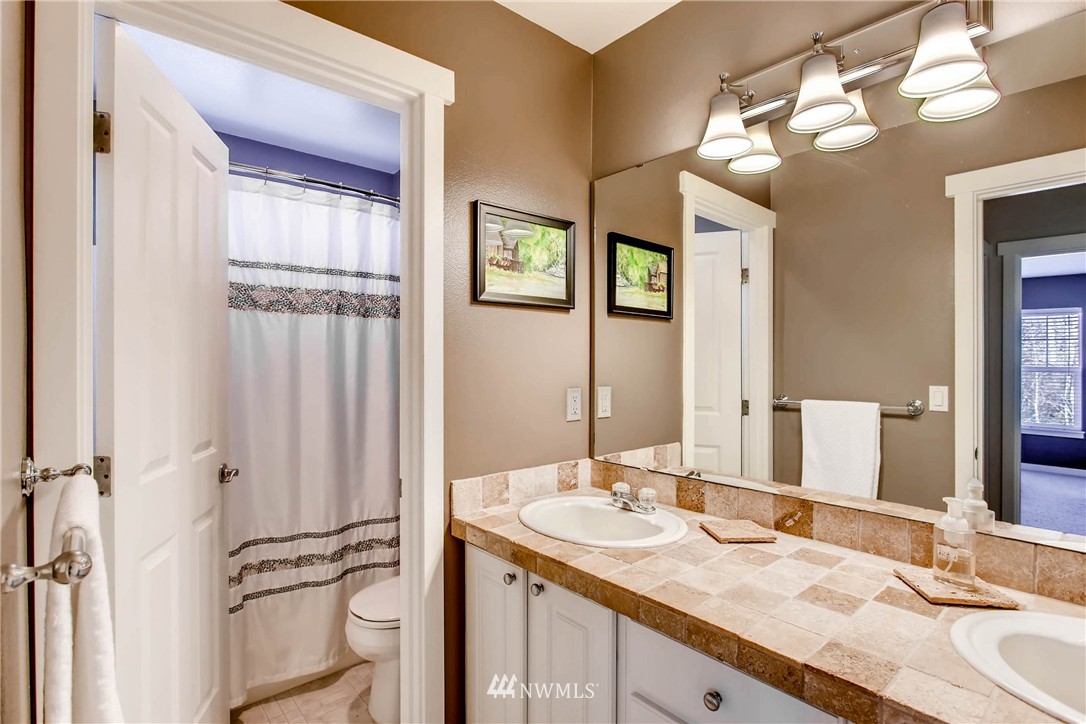 5915 Northeast 4th Place Renton, WA 98059 - Photo 18 of 25