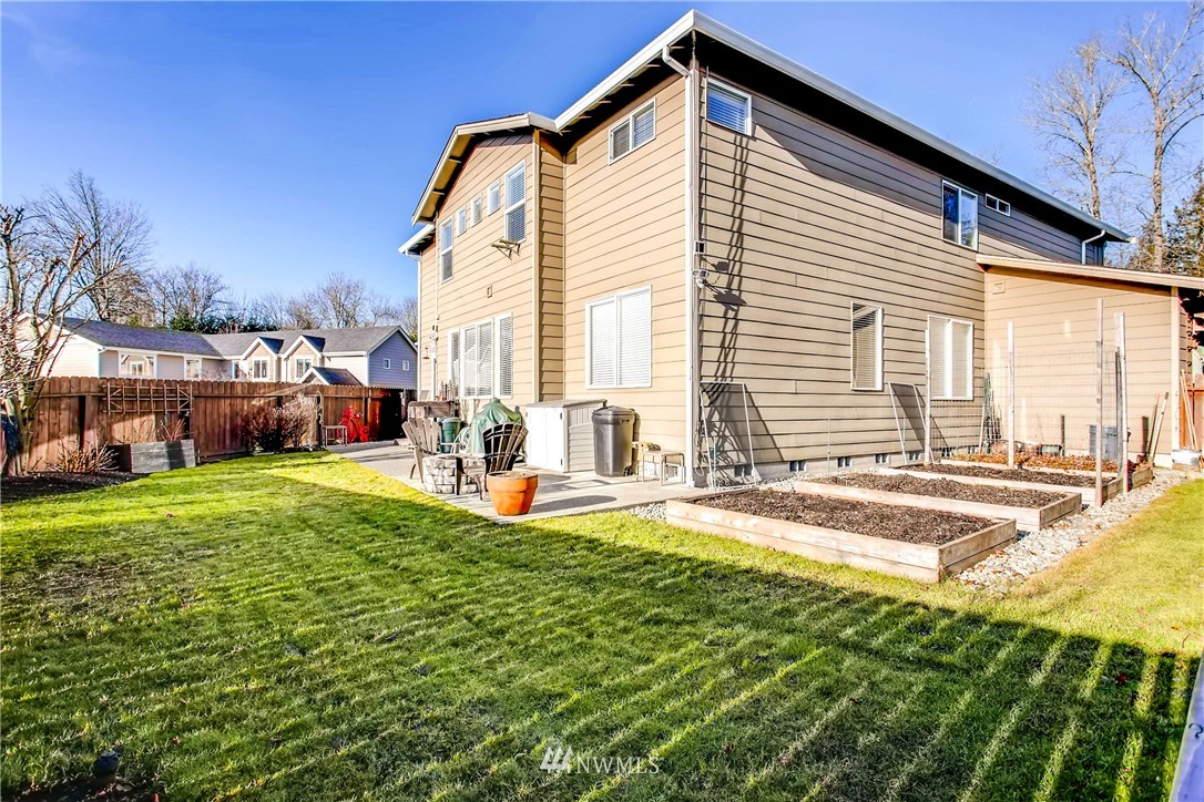 5915 Northeast 4th Place Renton, WA 98059 - Photo 23 of 25