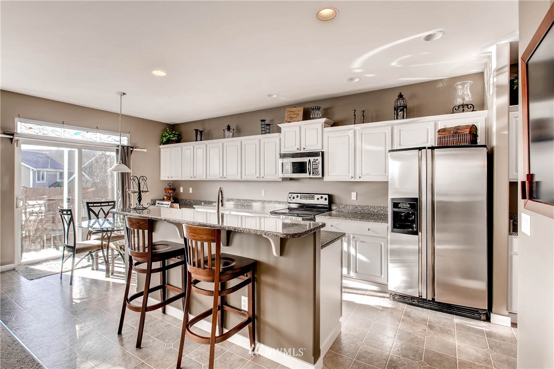 5915 Northeast 4th Place Renton, WA 98059 - Photo 7 of 25