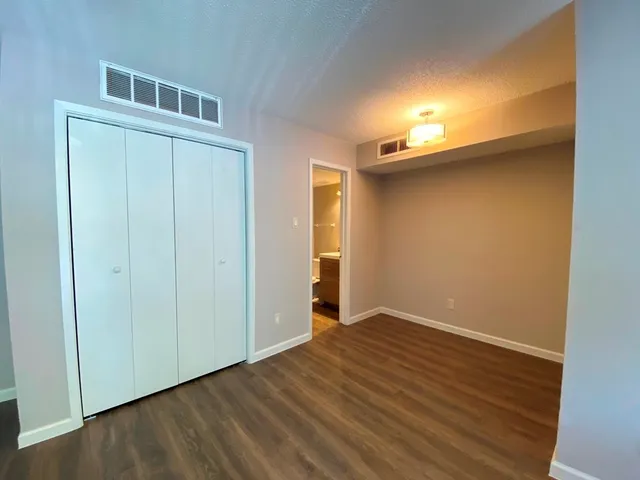 $895 | 1840 Burton Drive, Unit 128, Austin, TX 78741