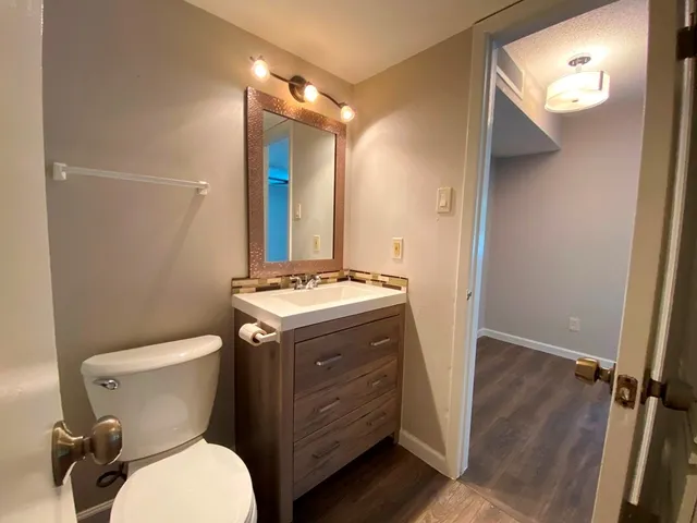 $895 | 1840 Burton Drive, Unit 128, Austin, TX 78741