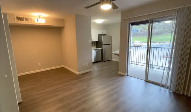 $895 | 1840 Burton Drive, Unit 128, Austin, TX 78741
