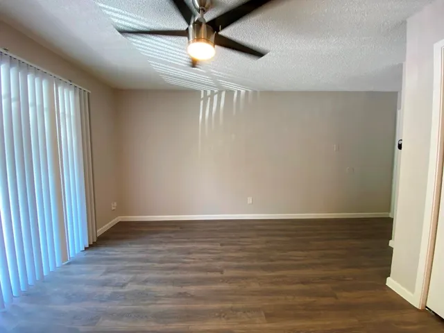 $895 | 1840 Burton Drive, Unit 128, Austin, TX 78741