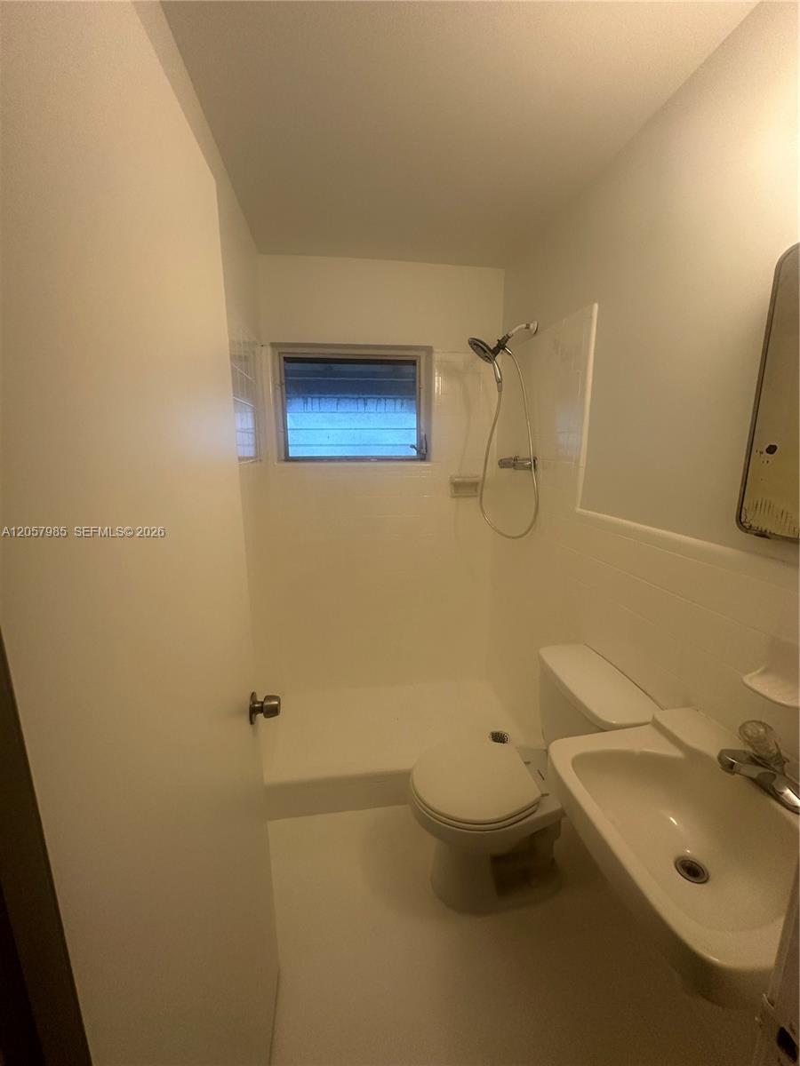 3404 Southwest 14th Street, Unit R Miami, FL 33145 - Photo 10 of 13