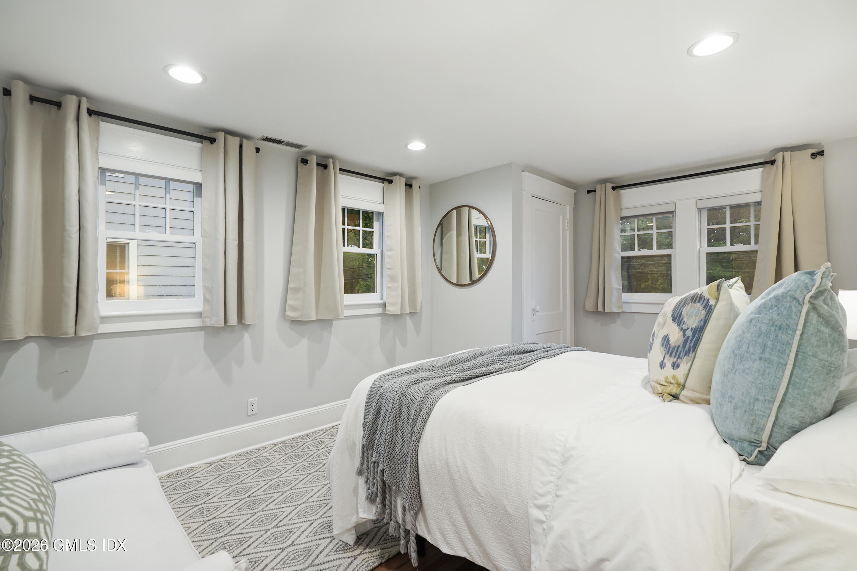 49 Riverside Avenue Riverside, CT 06878 - Photo 12 of 22 DSC05561_1