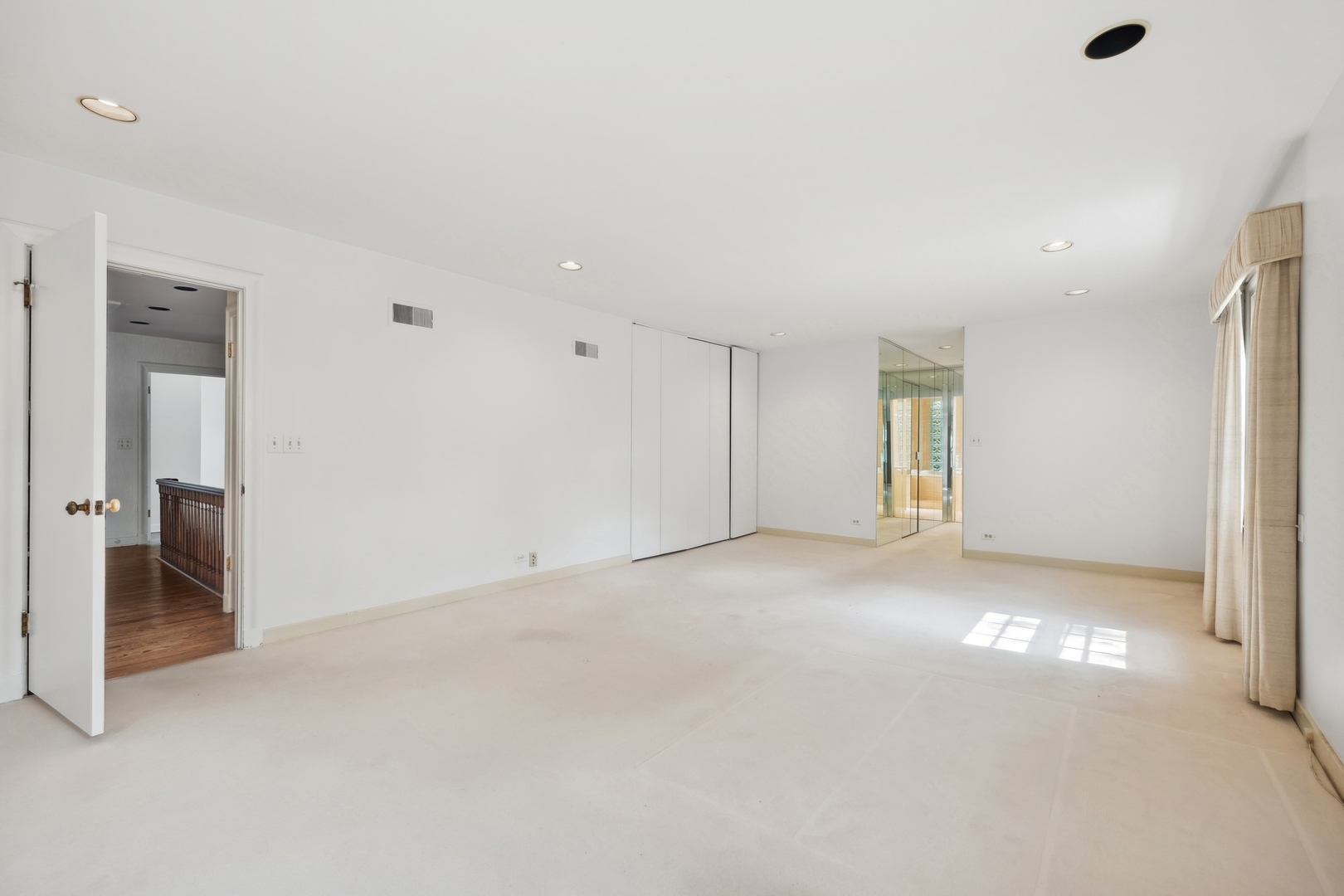 1077 Elm Ridge Drive Glencoe, IL 60022 - Photo 14 of 36 Gallery Image 14
