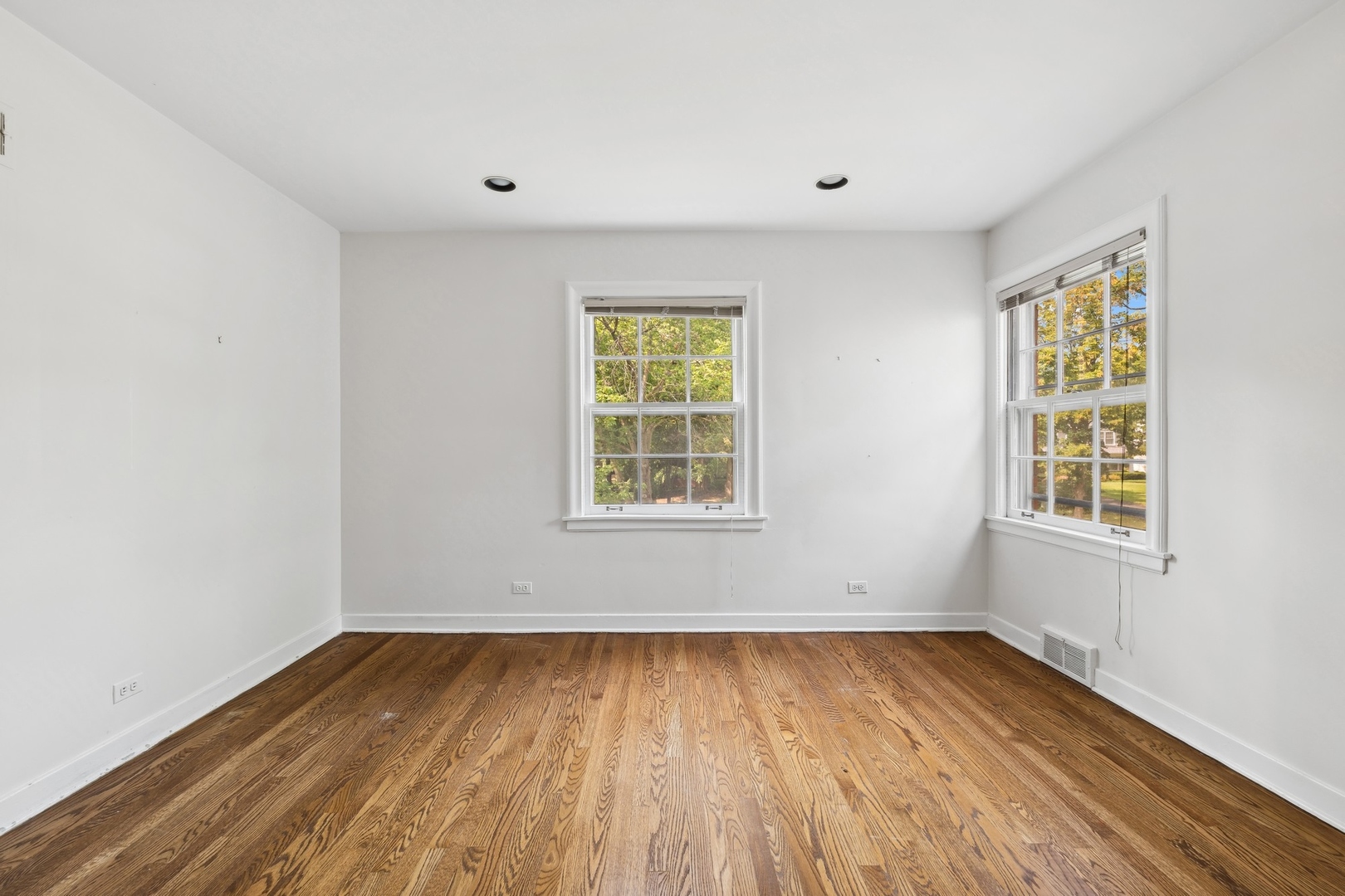1077 Elm Ridge Drive Glencoe, IL 60022 - Photo 25 of 36 Gallery Image 25