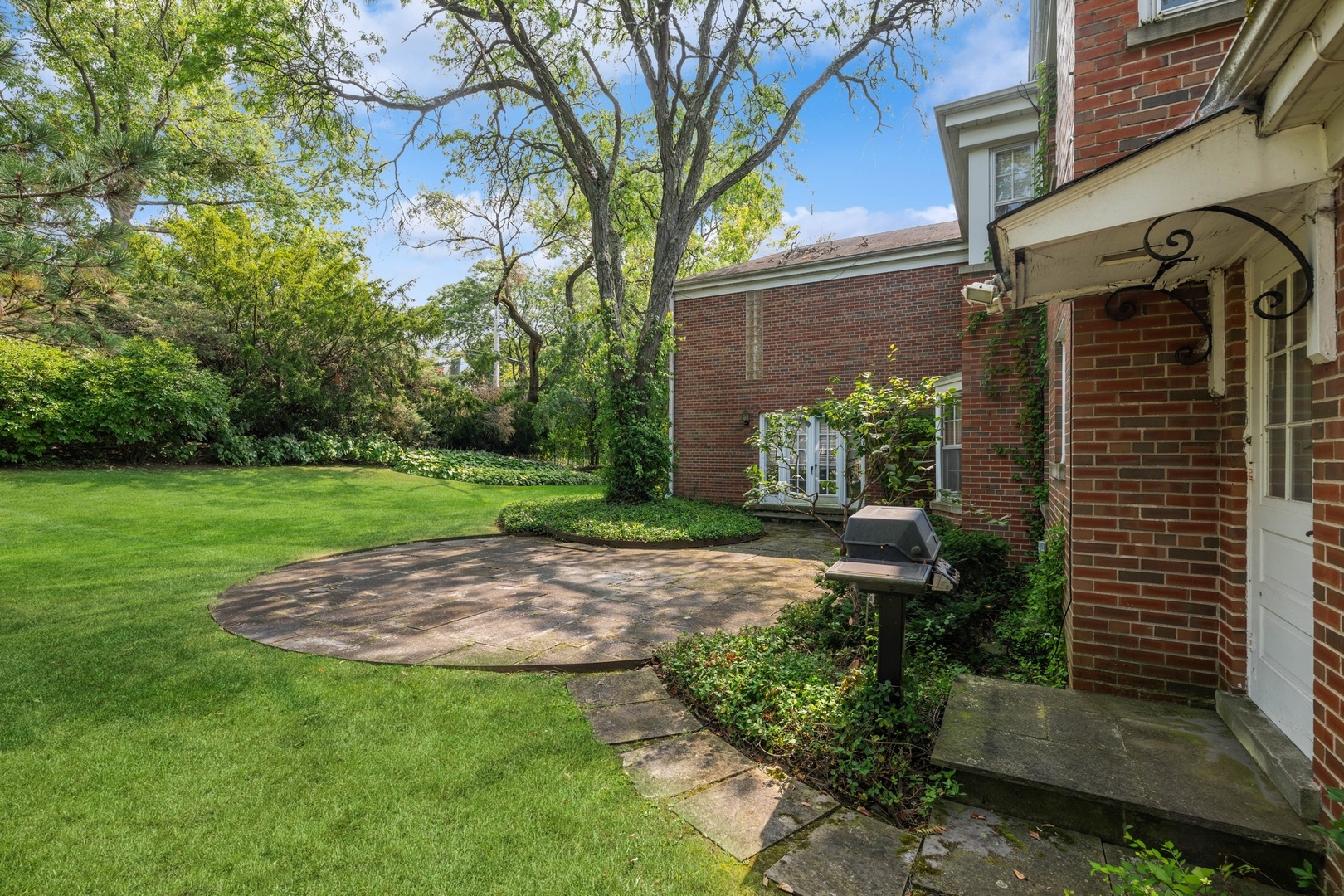 1077 Elm Ridge Drive Glencoe, IL 60022 - Photo 29 of 36 Gallery Image 29