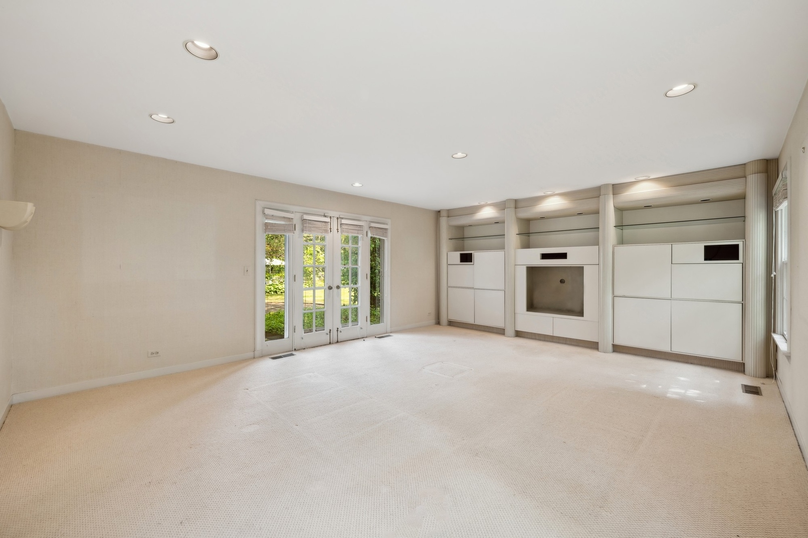 1077 Elm Ridge Drive Glencoe, IL 60022 - Photo 5 of 36 Gallery Image 5