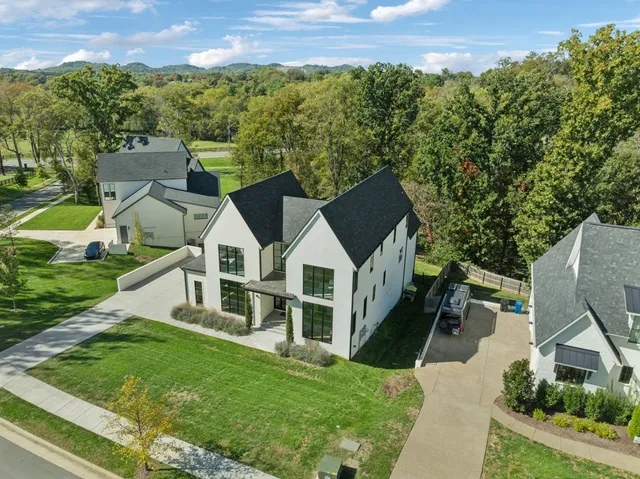 $2,425,000 | 3013 Natures Landing Drive, Franklin, TN 37064