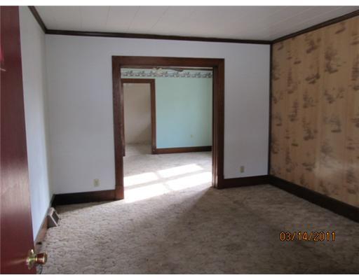 750 Old State Road Apollo, PA 15613 - Photo 3 of 12 Living Room.