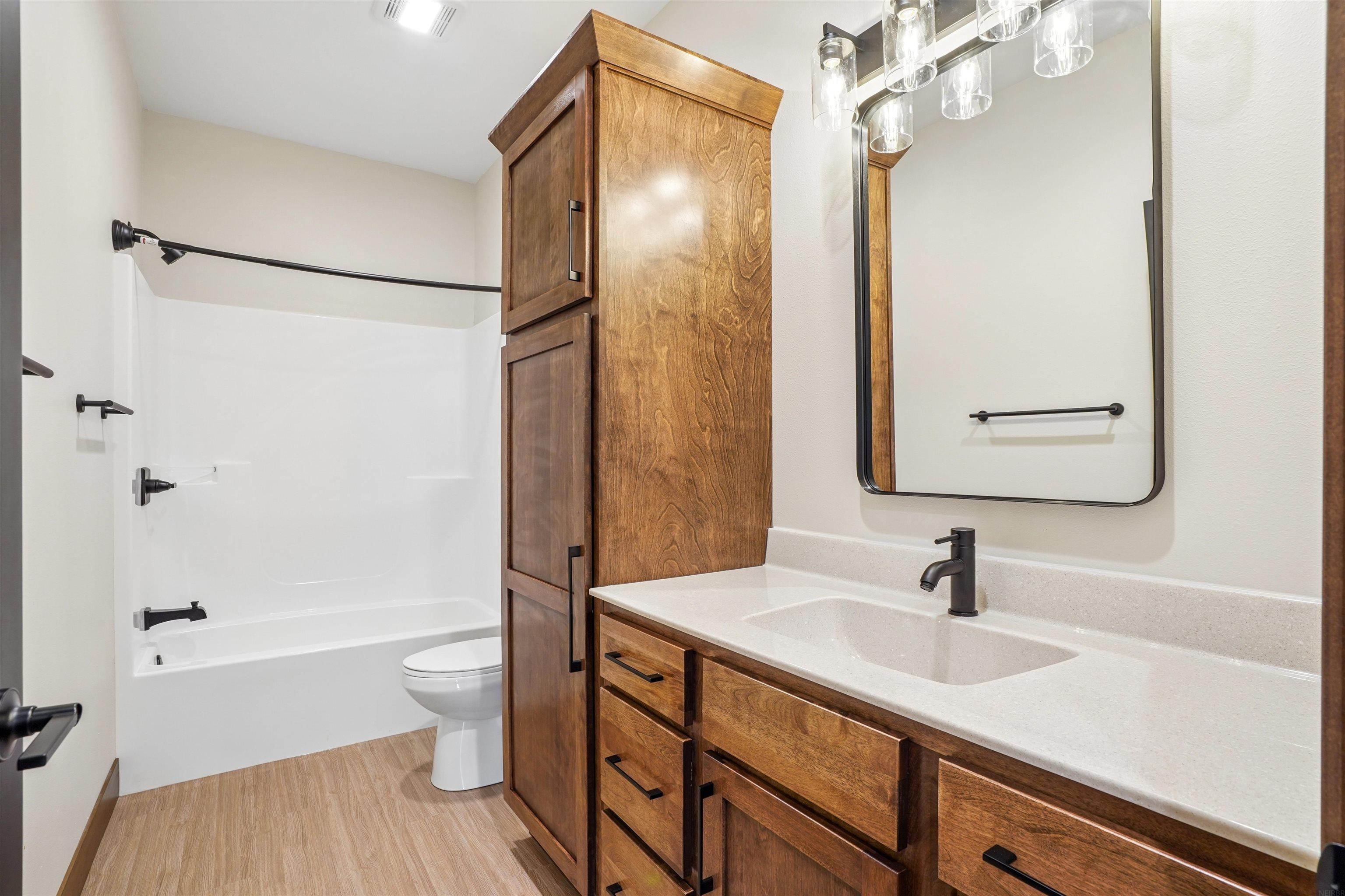 113 Countryside Road Luana, IA 52156 - Photo 26 of 43 Gallery Image 26