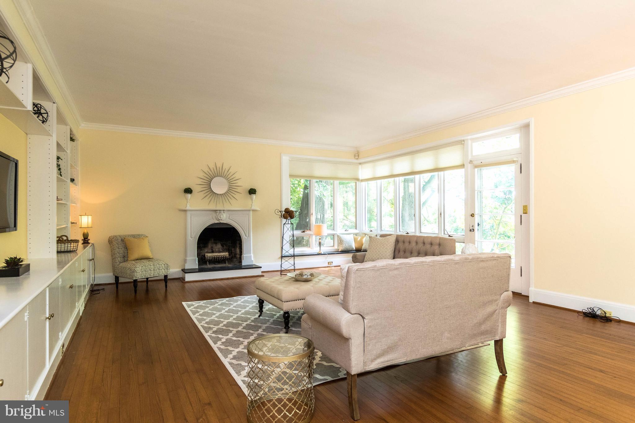 1105 Temfield Road Towson, MD 21286 - Photo 2 of 30 Family Room