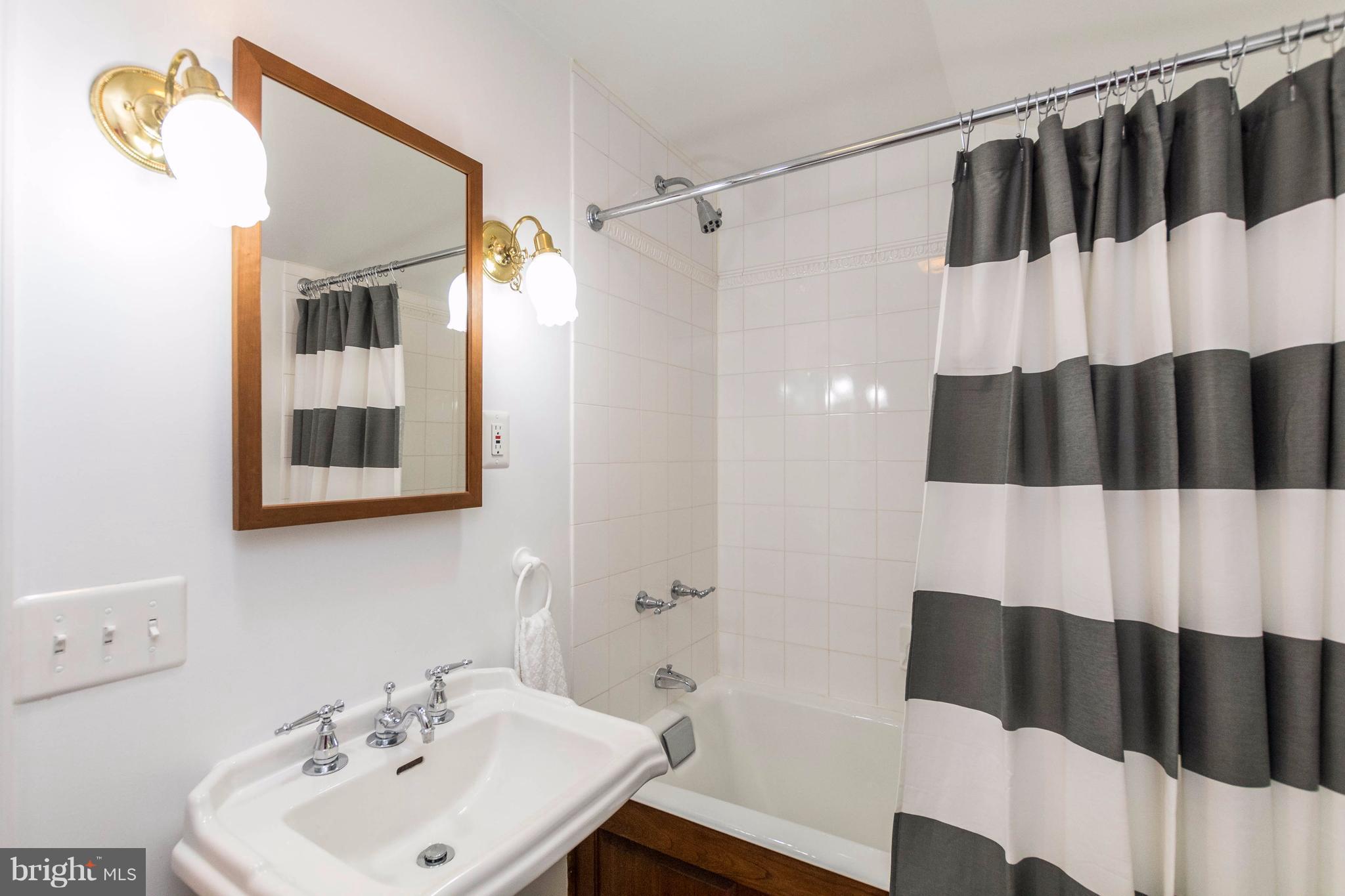 1105 Temfield Road Towson, MD 21286 - Photo 21 of 30 Full Bath