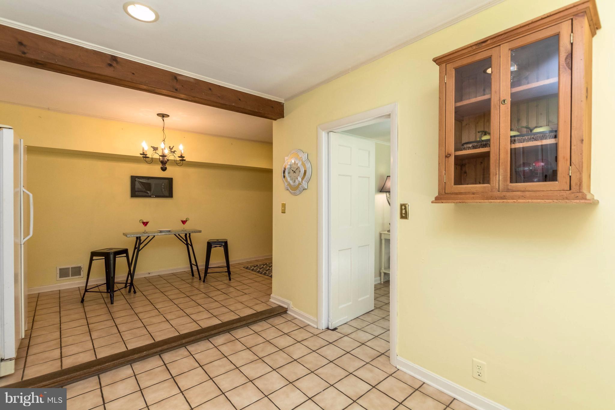 1105 Temfield Road Towson, MD 21286 - Photo 24 of 30 Kitchen with large eating area