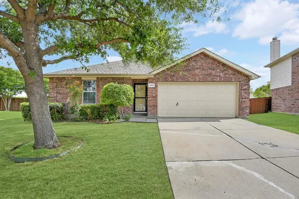 $2,350 | 1444 Sun Breeze Drive, Little Elm, TX 75068