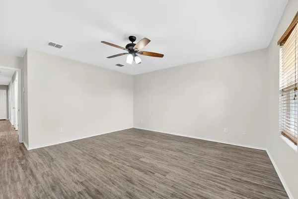 $2,350 | 1444 Sun Breeze Drive, Little Elm, TX 75068