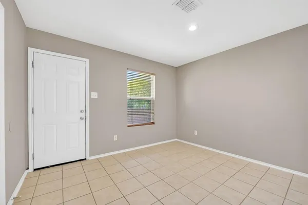 $2,350 | 1444 Sun Breeze Drive, Little Elm, TX 75068