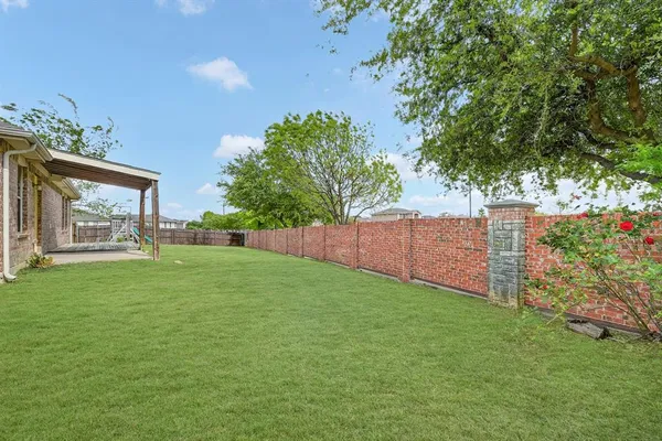 $2,350 | 1444 Sun Breeze Drive, Little Elm, TX 75068