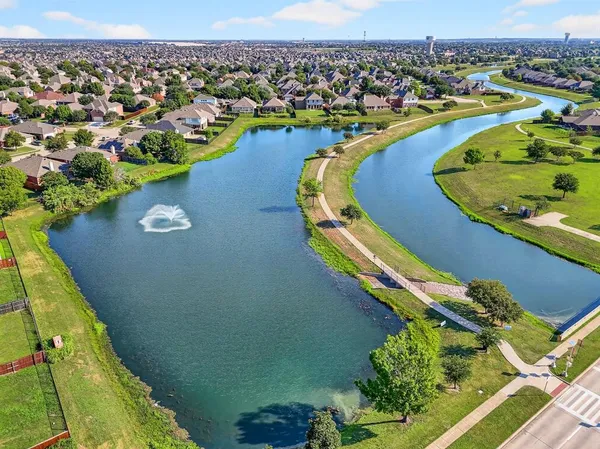 $2,350 | 1444 Sun Breeze Drive, Little Elm, TX 75068