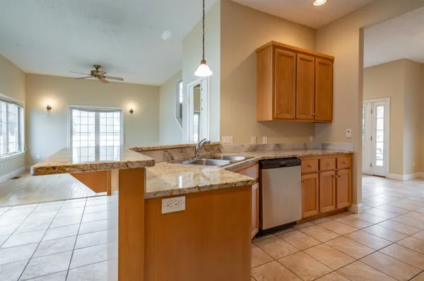 $599,999 | 69 Patterson Street, Manchester, NH 03102