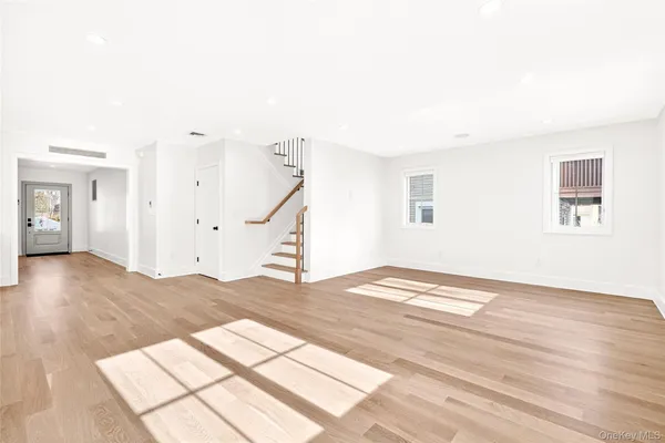 $13,000 | 306 Hunter Street, Mamaroneck, NY 10543