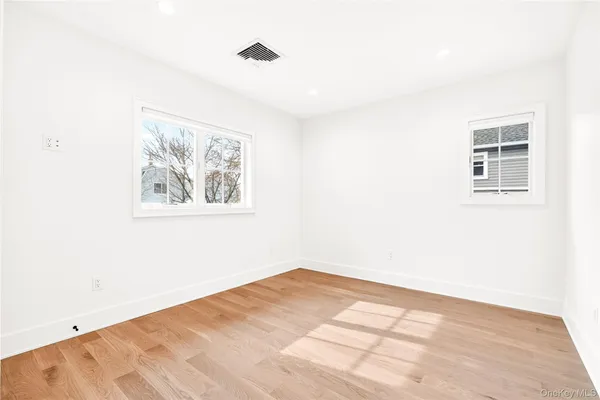 $13,000 | 306 Hunter Street, Mamaroneck, NY 10543