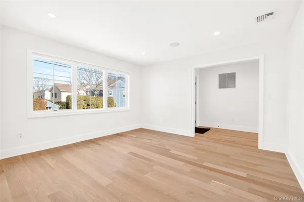 $13,000 | 306 Hunter Street, Mamaroneck, NY 10543