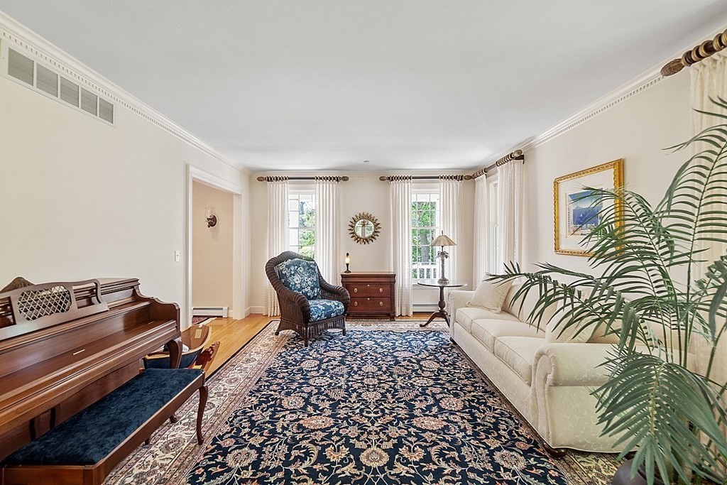 18 Marshall Path Acton, MA 01720 - Photo 5 of 35