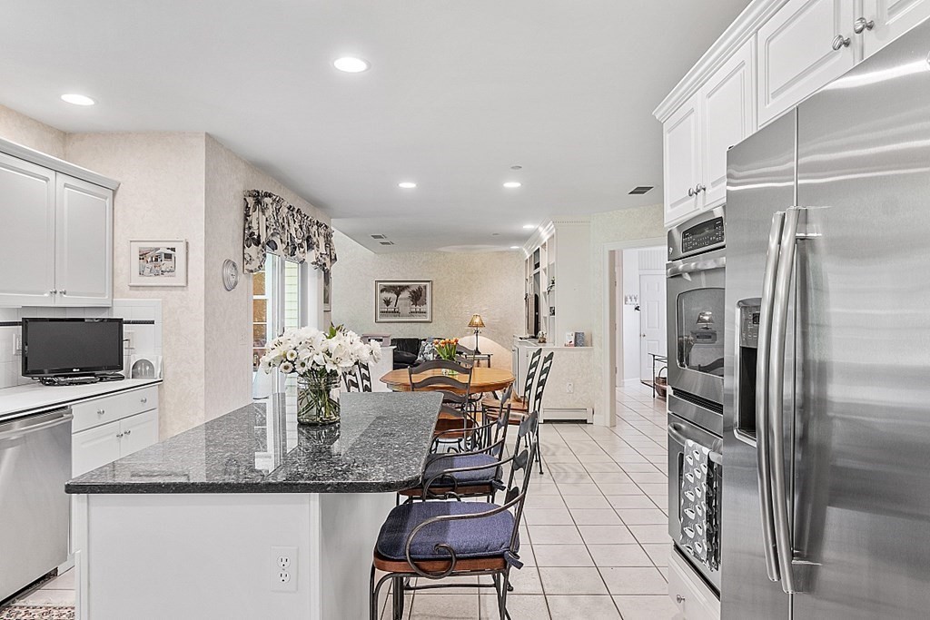 18 Marshall Path Acton, MA 01720 - Photo 6 of 35