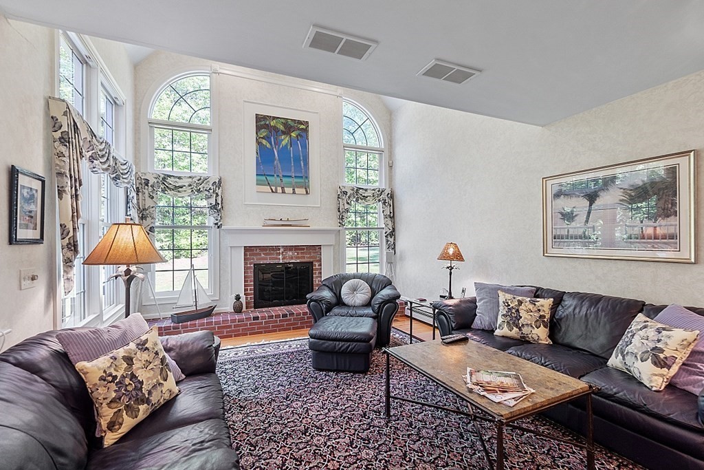 18 Marshall Path Acton, MA 01720 - Photo 10 of 35