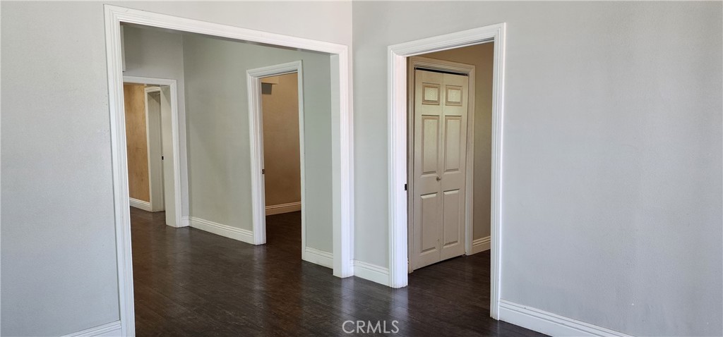 3112 1st Street Riverside, CA 92507 - Photo 4 of 64 Gallery Image 4