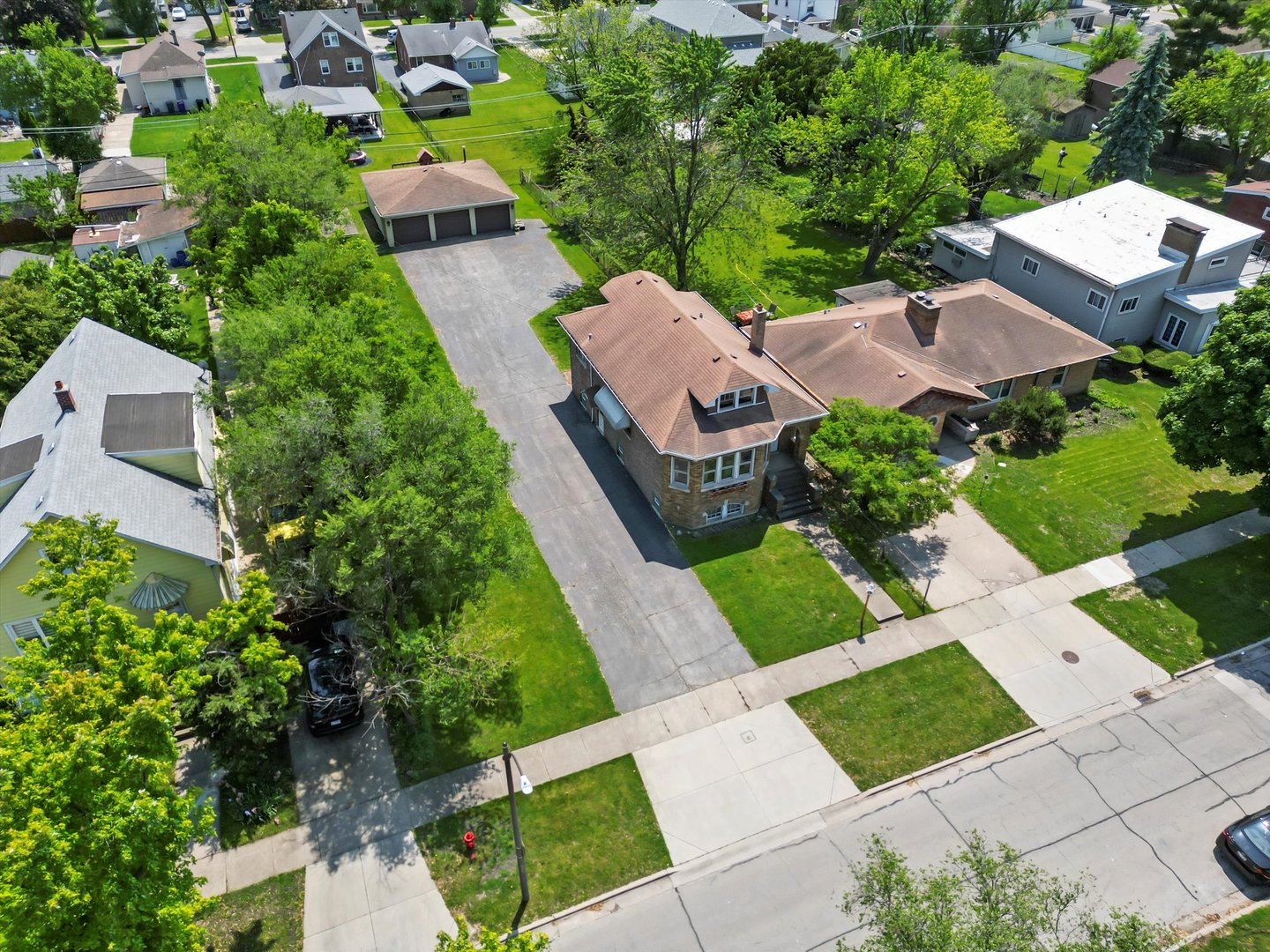 7857 45th Place Lyons, IL 60534 - Photo 3 of 28