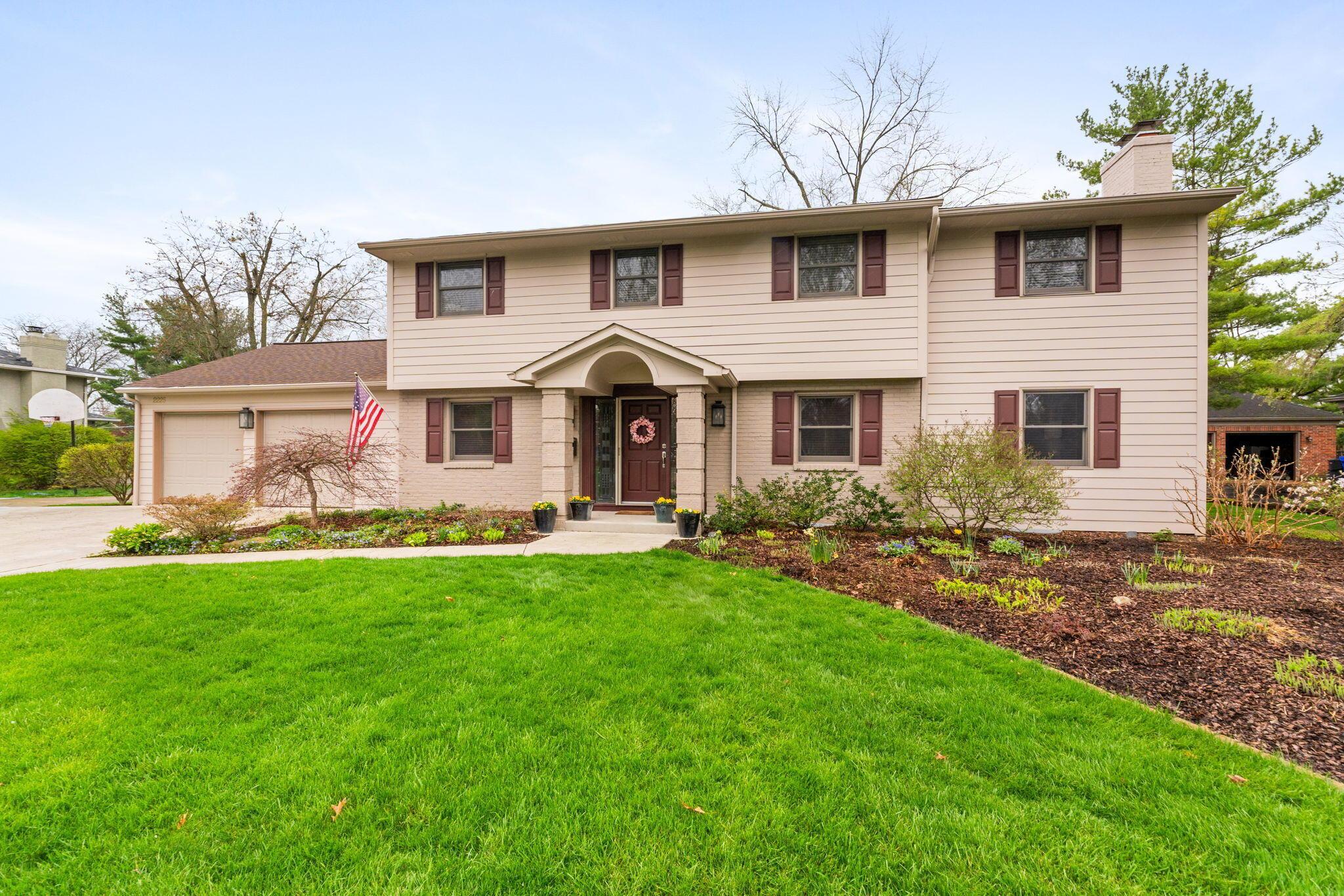 2225 Sheringham Rd (Exterior)-5