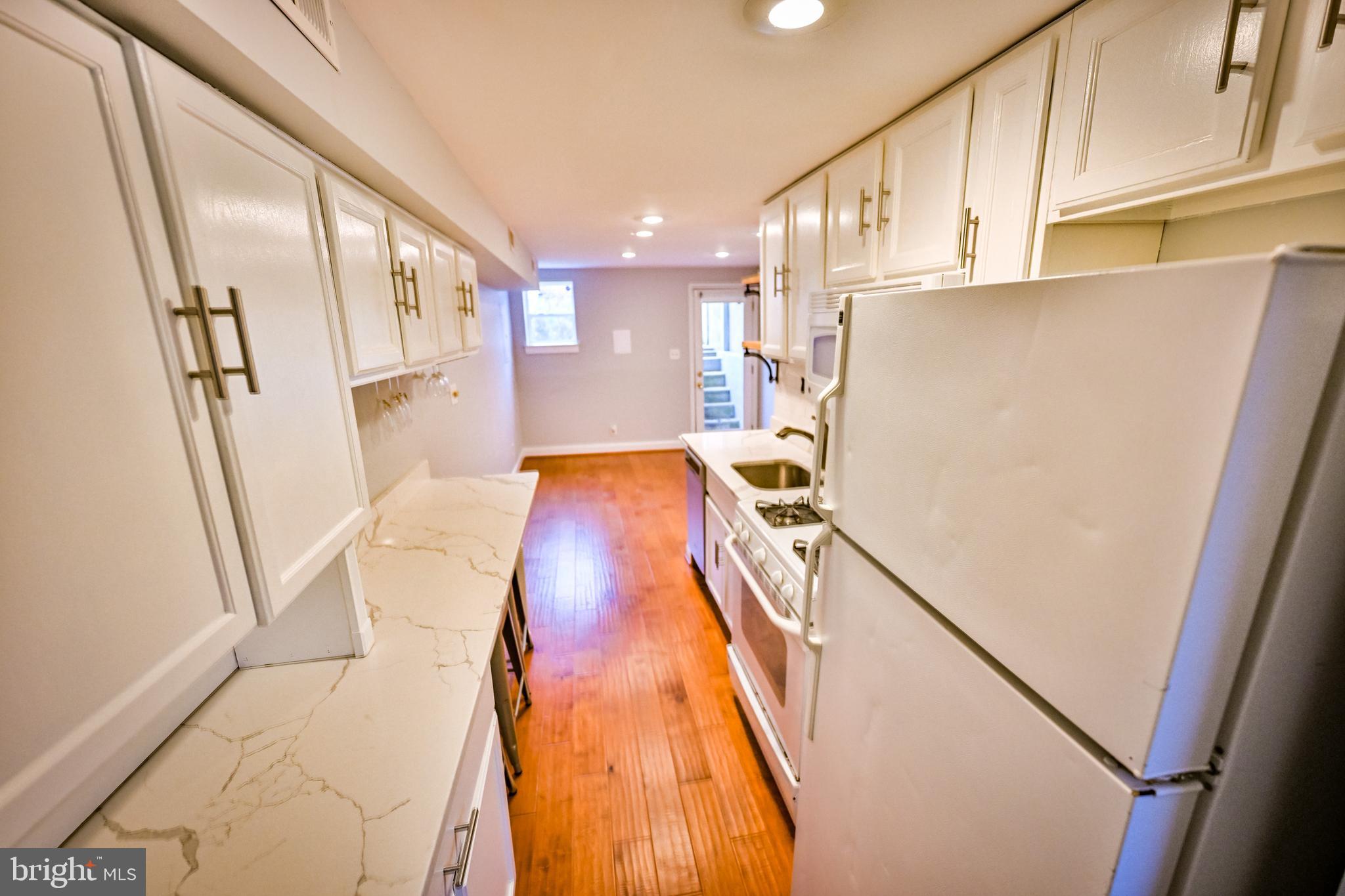 1601 Marshall Street Baltimore, MD 21230 - Photo 2 of 31