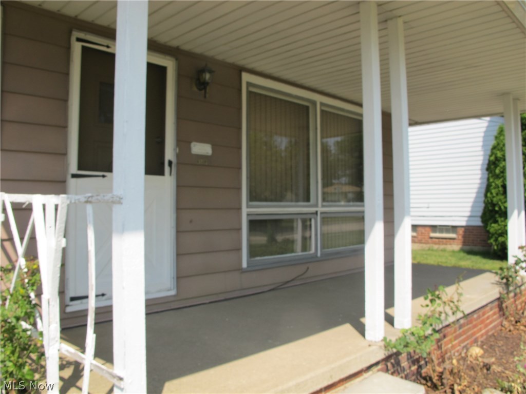 6028 Dunham Road Maple Heights, OH 44137 - Photo 11 of 16 Gallery Image 11