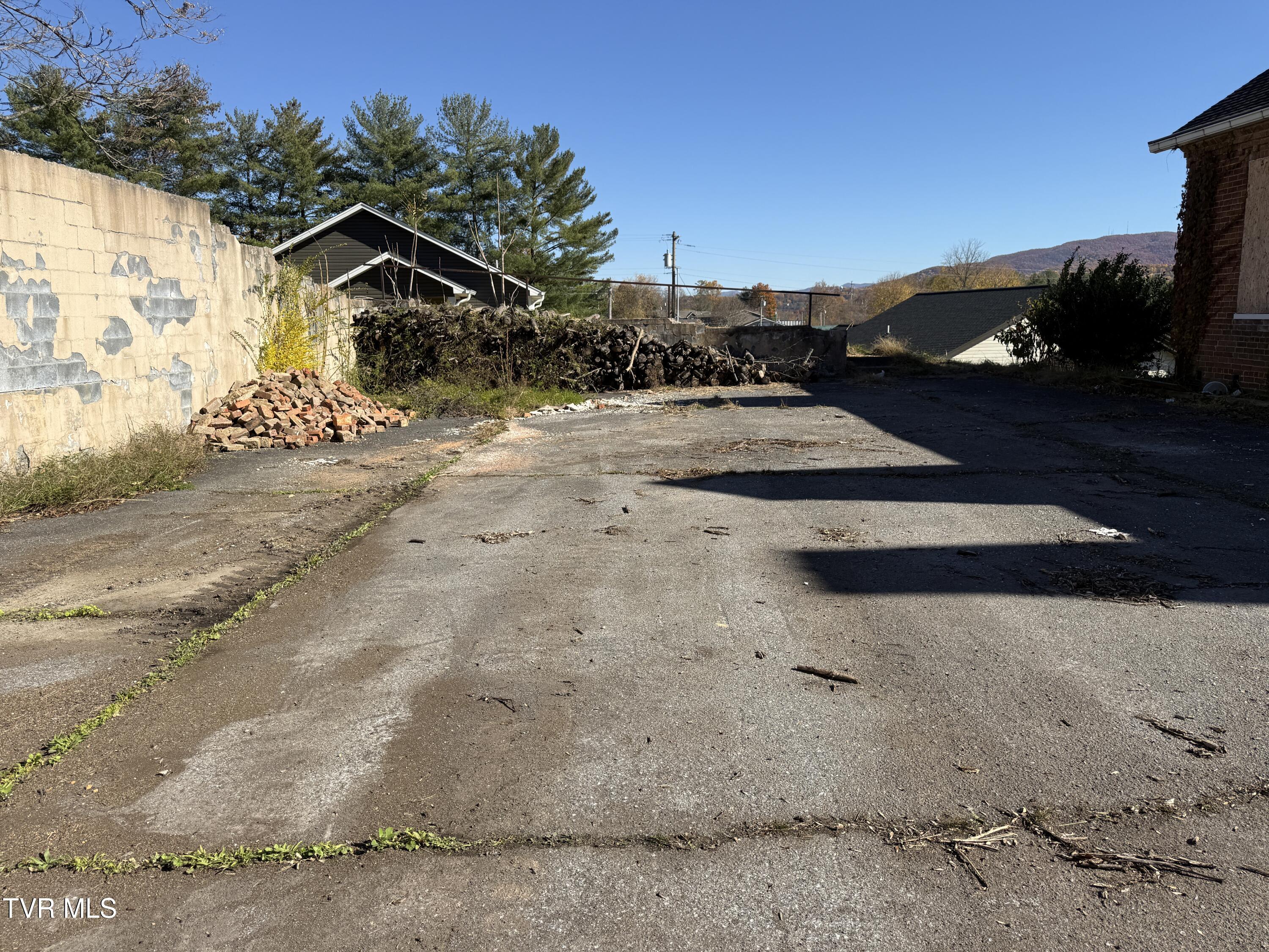 2812 McKinley Road Johnson City, TN 37604 - Photo 7 of 22 7