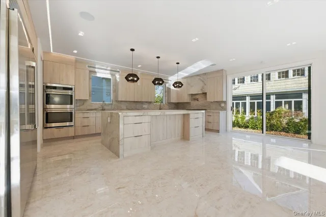 $2,595,000 | 132 Park Street, Woodmere, NY 11598