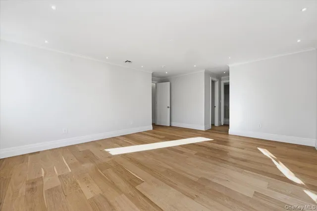 $2,595,000 | 132 Park Street, Woodmere, NY 11598