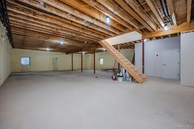 $2,595,000 | 132 Park Street, Woodmere, NY 11598