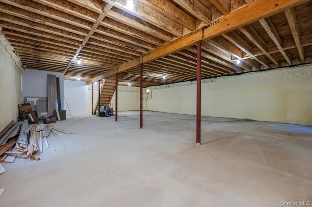 $2,595,000 | 132 Park Street, Woodmere, NY 11598