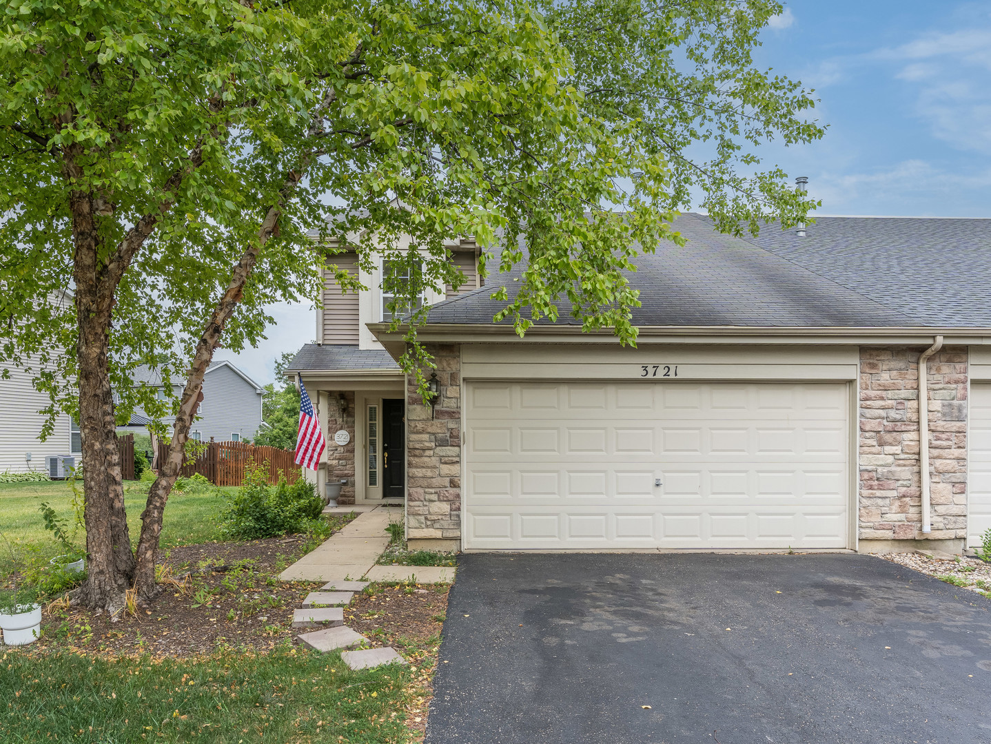 3721 Harms Road Joliet, IL 60435 - Photo 2 of 28