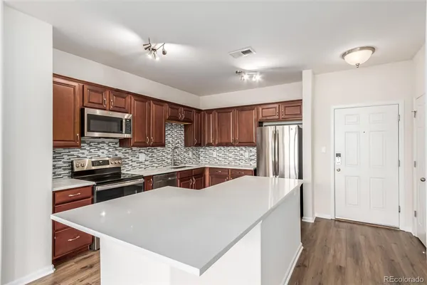 $305,000 | 9633 East 5th Avenue, Unit 10304, Denver, CO 80230