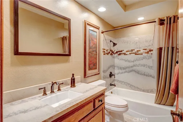 $774,000 | 6272 Riviera Circle, Long Beach, CA 90815