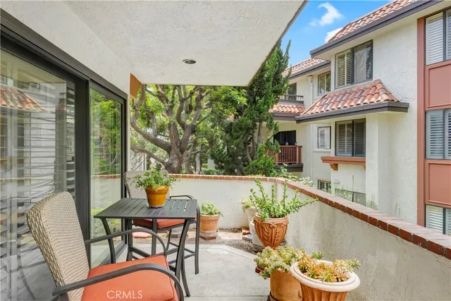 $774,000 | 6272 Riviera Circle, Long Beach, CA 90815