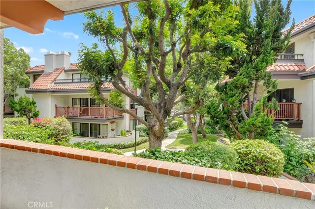 $774,000 | 6272 Riviera Circle, Long Beach, CA 90815